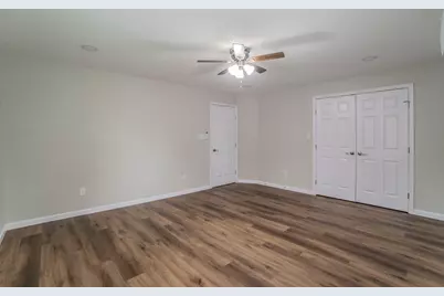 4901 Curzon Avenue #105, Fort Worth, TX 76107 - Photo 11