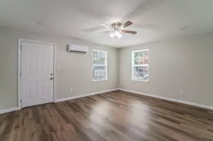 4901 Curzon Ave, Fort Worth, TX 76107 - Photo 9