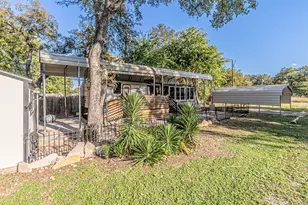 3808 Clovis Trail, Granbury, TX 76048 - Photo 5