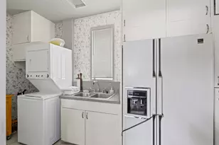 1204 W Westhill Dr, Cleburne, TX 76033 - Photo 17