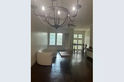 2110 N Haskell Avenue, Dallas, TX 75204 - Photo 3