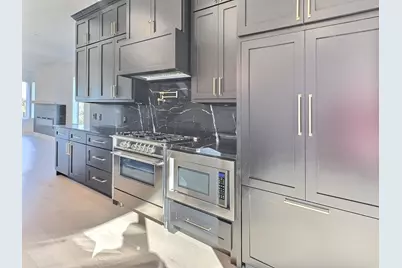 400 Vista Buena Trail, Fort Worth, TX 76111 - Photo 3