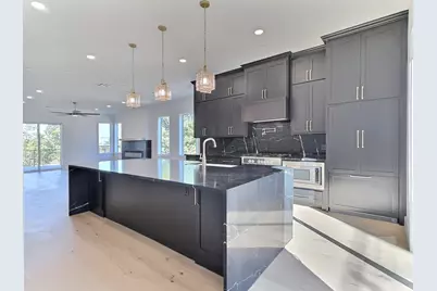 400 Vista Buena Trail, Fort Worth, TX 76111 - Photo 1