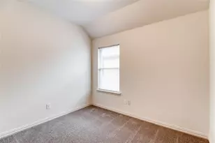 801 Hawk Valley Dr, Little Elm, TX 75068 - Photo 7