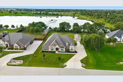 121 Willow Oak Drive, Krugerville, TX 76227 - Photo 1