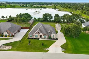 121 Willow Oak Dr, Krugerville, TX 76227 - Photo 1