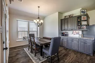 1534 Grassy Meadows Dr, Burleson, TX 76058 - Photo 5