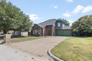 1520 Warwick Dr, Mansfield, TX 76063 - Photo 3