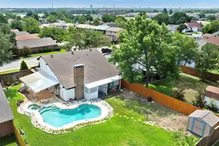 2707 Colonial Dr, Carrollton, TX 75007 - Photo 23