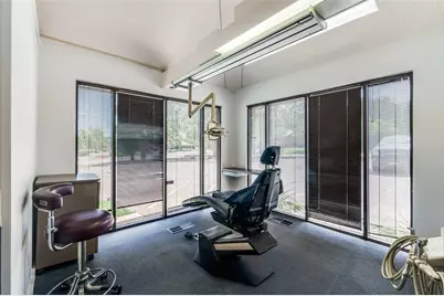 1725 Cimarron Trail #1, Hurst, TX 76054 - Photo 15