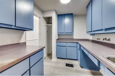 1725 Cimarron Trail #1, Hurst, TX 76054 - Photo 9