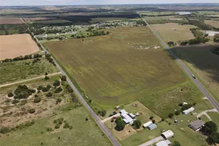 15962 Fritcher Rd, Pilot Point, TX 76258 - Photo 21