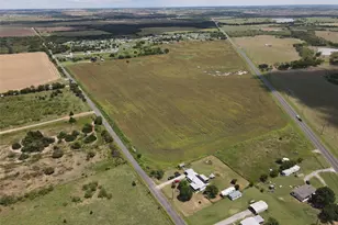 15962 Fritcher Rd, Pilot Point, TX 76258 - Photo 21