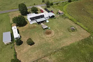 15962 Fritcher Rd, Pilot Point, TX 76258 - Photo 9