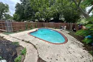 6310 Glenmoor Dr, Garland, TX 75043 - Photo 11