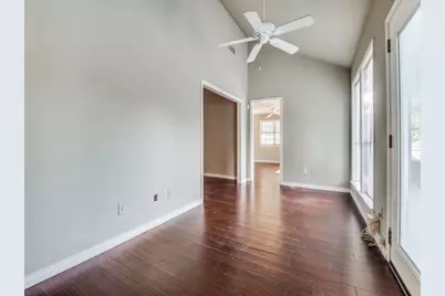 107 Brentwood Court, Irving, TX 75061 - Photo 13