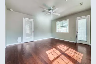 107 Brentwood Court, Irving, TX 75061 - Photo 15