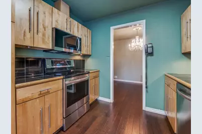 107 Brentwood Court, Irving, TX 75061 - Photo 9