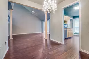 107 Brentwood Ct, Irving, TX 75061 - Photo 5