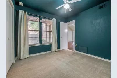 107 Brentwood Court, Irving, TX 75061 - Photo 17