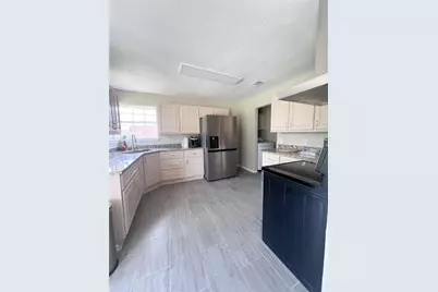 3917 Country Meadows Circle, Granbury, TX 76049 - Photo 17