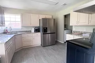 3917 Country Meadows Cir, Granbury, TX 76049 - Photo 17