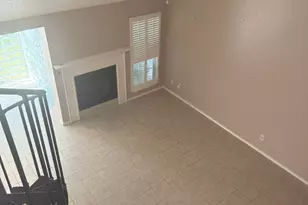 8927 Groveland Dr, Dallas, TX 75218 - Photo 19