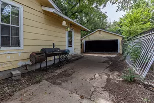 3528 Kellis St, Fort Worth, TX 76119 - Photo 23