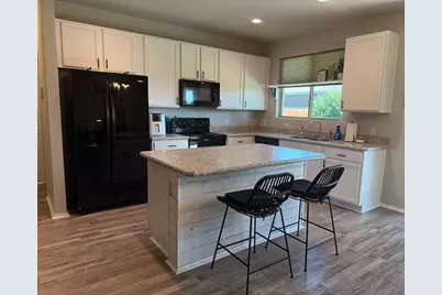 905 Ravenwood Lane, Van Alstyne, TX 75495 - Photo 9