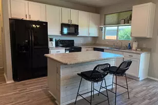 905 Ravenwood Ln, Van Alstyne, TX 75495 - Photo 9