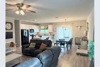 905 Ravenwood Lane, Van Alstyne, TX 75495 - Photo 5