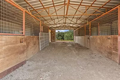 166 S Bronco Court, Springtown, TX 76082 - Photo 27