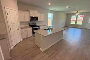 1936 Preakness Dr, Granbury, TX 76049 - Photo 3