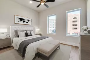 250 E Dallas St, Grapevine, TX 76051 - Photo 19