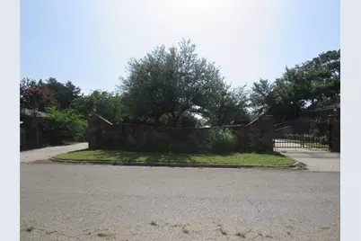 2206 Bluebonnet Avenue, Denison, TX 75020 - Photo 1