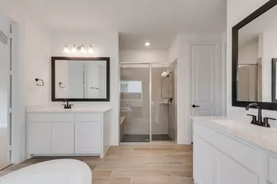 7631 Lanier Lane, Grand Prairie, TX 75054 - Photo 17