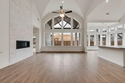 7631 Lanier Lane, Grand Prairie, TX 75054 - Photo 3