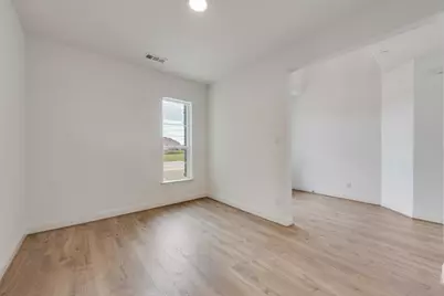 7631 Lanier Lane, Grand Prairie, TX 75054 - Photo 11