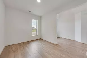 7631 Lanier Ln, Grand Prairie, TX 75054 - Photo 11