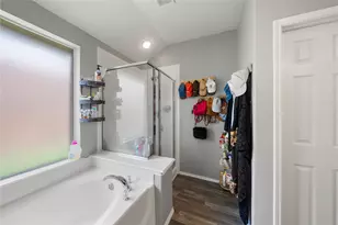 8105 Hennessey Trail, Fort Worth, TX 76131 - Photo 13