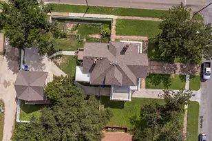 2420 Colcord Ave, Waco, TX 76707 - Photo 3