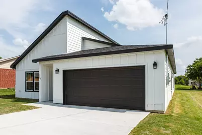 720 A D Mosley, Ferris, TX 75125 - Photo 1