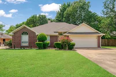 566 Turtle Creek Drive, Reno, TX 75462 - Photo 1