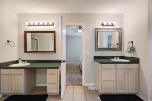 566 Turtle Creek Dr, Reno, TX 75462 - Photo 11