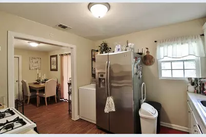 911 E Lovers Lane, Arlington, TX 76010 - Photo 7