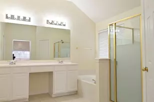 9409 Daystar Dr, Plano, TX 75025 - Photo 11