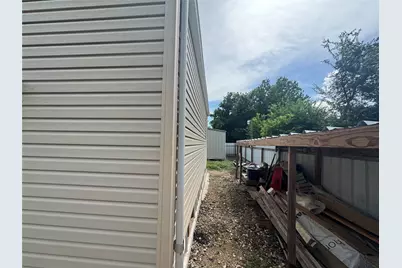 410 N Douglas Street, Mart, TX 76664 - Photo 17