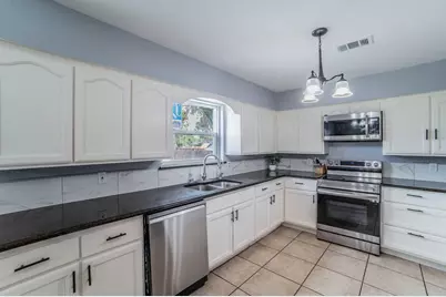 3901 Greensboro Circle, Garland, TX 75041 - Photo 7