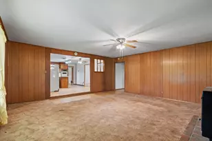 3501 County Rd 312, Cleburne, TX 76031 - Photo 13