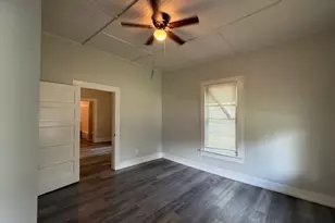 1837 W Houston St, Paris, TX 75460 - Photo 9